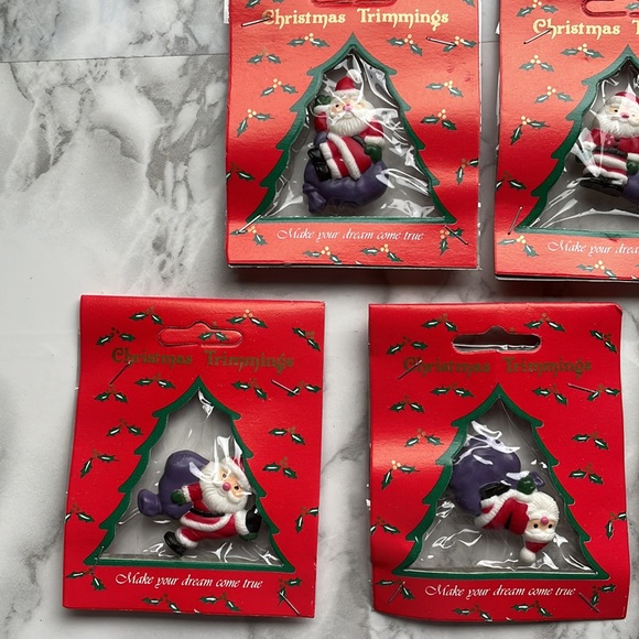 Vintage Santa Pin / Brooch lot in Packages LOT OF 5 PC. - Picture 4 of 6